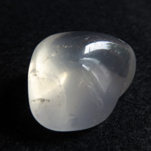 Tumblestone – Milky Quartz